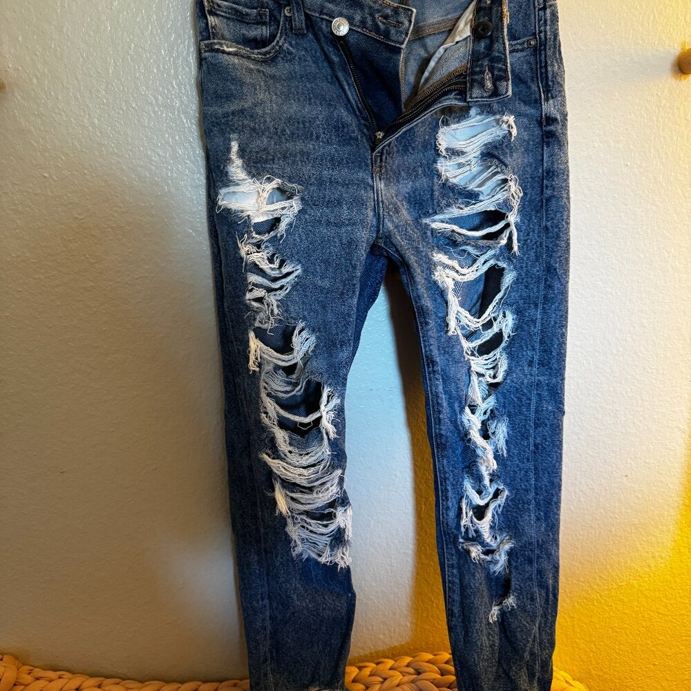 AE destroyed mom jean